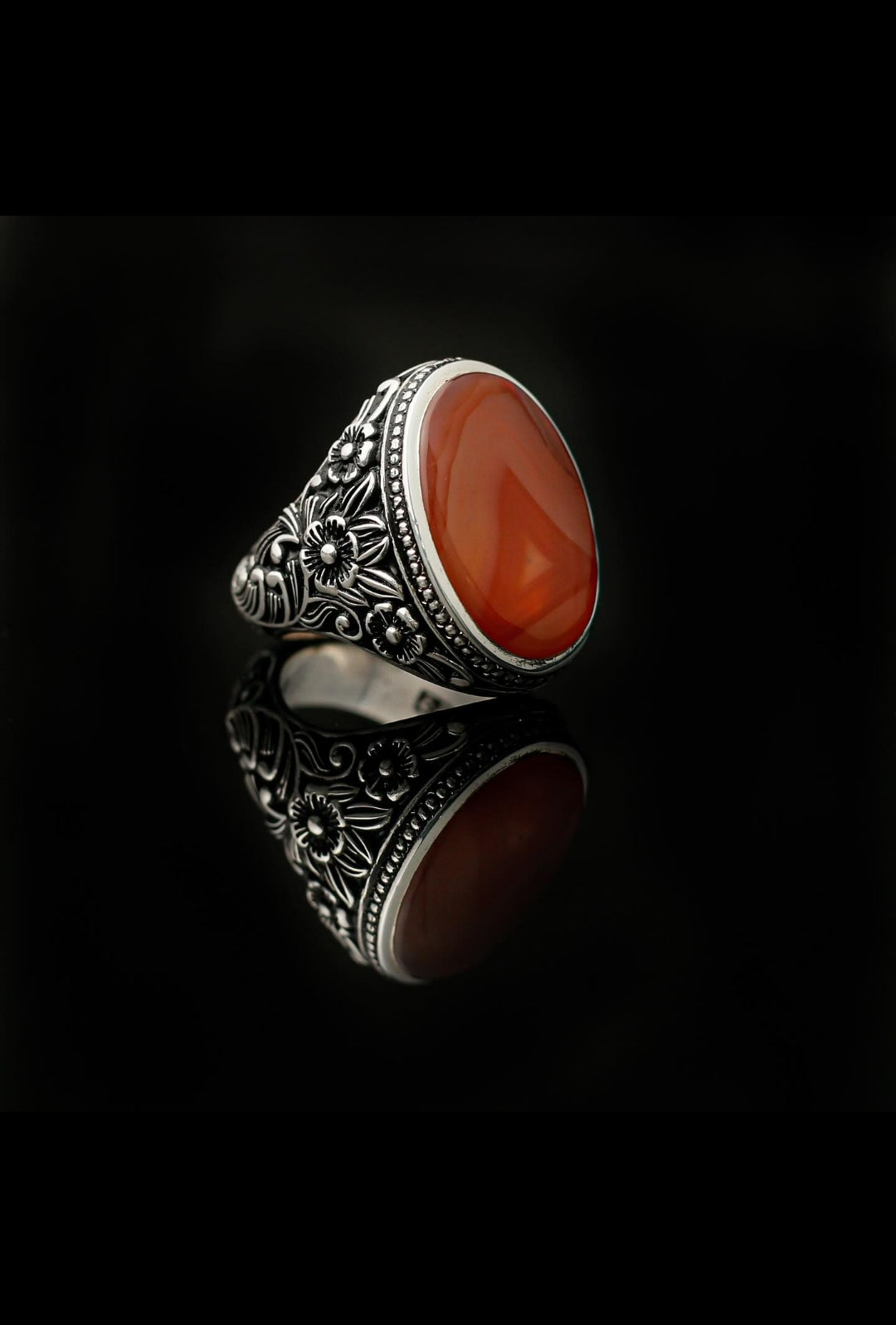 yemeni apricot glass aqeeq stone , 990 pure silver ring